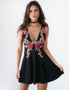 Oasap Deep V Neck Sleeveless Backless Floral Embroidery Dress