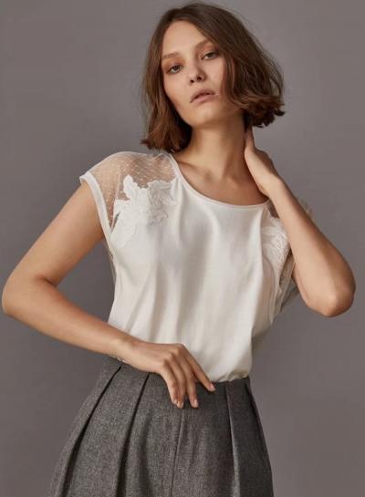 Oasap Splice Lace Tee Shirt