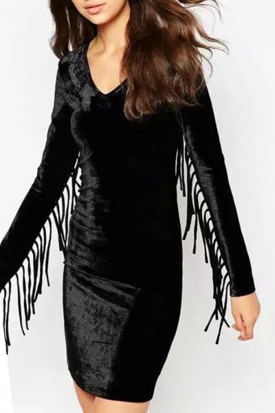 Oasap Stylish Tasseled V Neck Long Sleeve Velvet Shift Dress