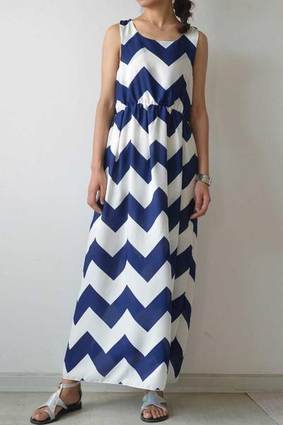 Oasap Bold Chevron Print Sleeveless Midi Dress