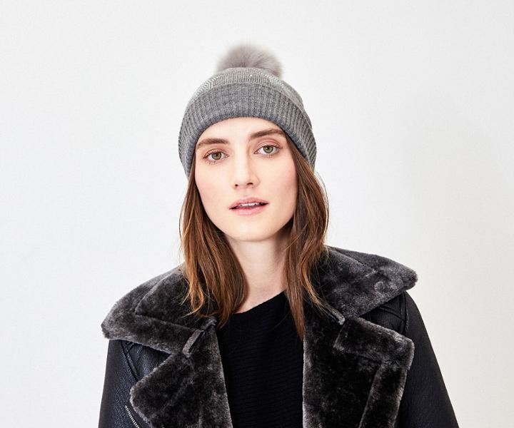 Oasis Star Pom Beanie