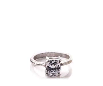 Oasis Solitaire Ring