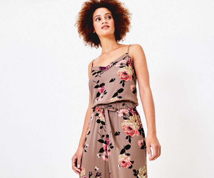 Oasis Winter Rose Cami