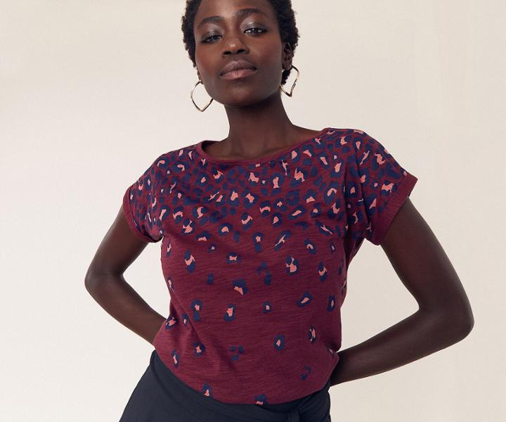 Oasis Scattered Leopard Tee