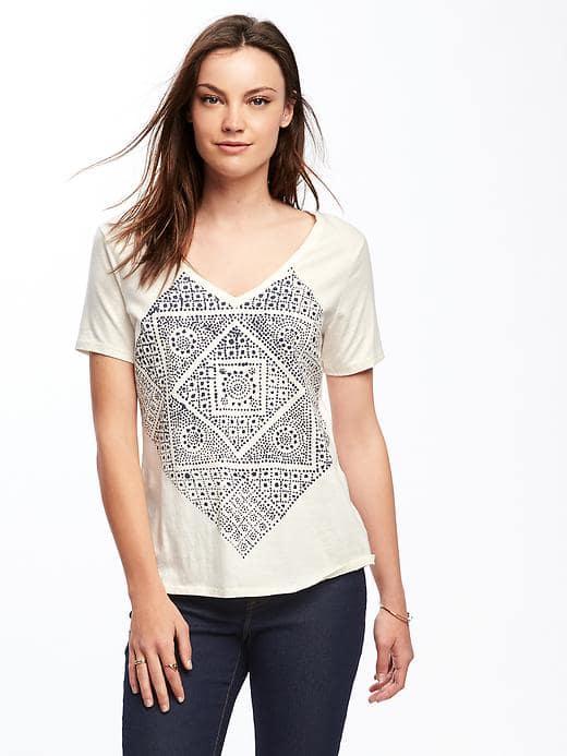 Old Navy Relaxed Graphic V Neck Tee For Women - Creme De La Creme