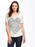 Old Navy Relaxed Graphic V Neck Tee For Women - Creme De La Creme