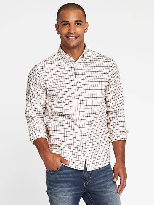 Old Navy Regular Fit Built In Flex Oxford Shirt For Men - Marionberry