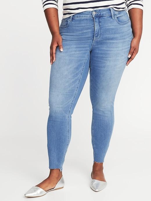 Old Navy Womens Smooth & Slim High-rise Plus-size Rockstar Step-hem Jeans Silver Lake Size 22