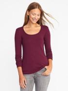 Old Navy Semi Fitted Classic Scoop Neck Tee - Winter Wine