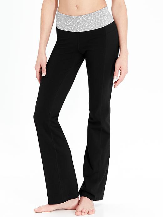 Old Navy Womens Slim Boot Cut Yoga Pants - Cloud Cover