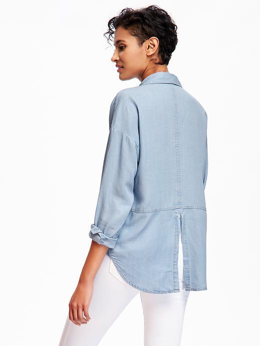 Old Navy Boyfriend Slit Back Chambray Shirt For Women - Dream Wash