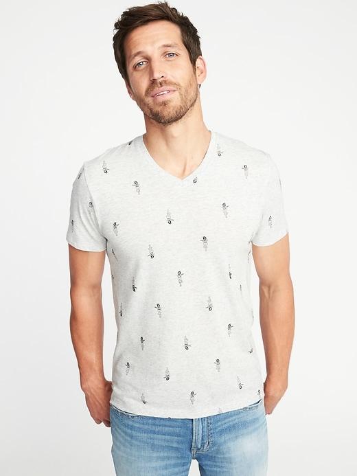 Soft-washed Printed V-neck Tee For Men
