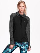 Performance Funnel-neck Pullover