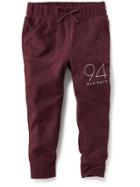 Old Navy Graphic Fleece &quot;94 Old Navy&quot; Jogger Size 12-18 M - Red Wine Vinegar