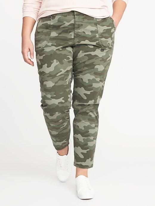 Old Navy Womens Mid-rise Secret-slim Pockets Plus-size Pixie Utility Chinos Camo Size 20