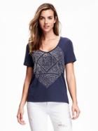 Old Navy Relaxed Graphic V Neck Tee - In The Navy