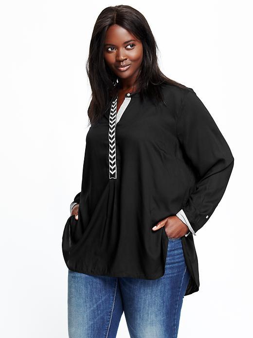 Old Navy Womens Plus Embroidered Placket Tunic Size 1x Plus - Black