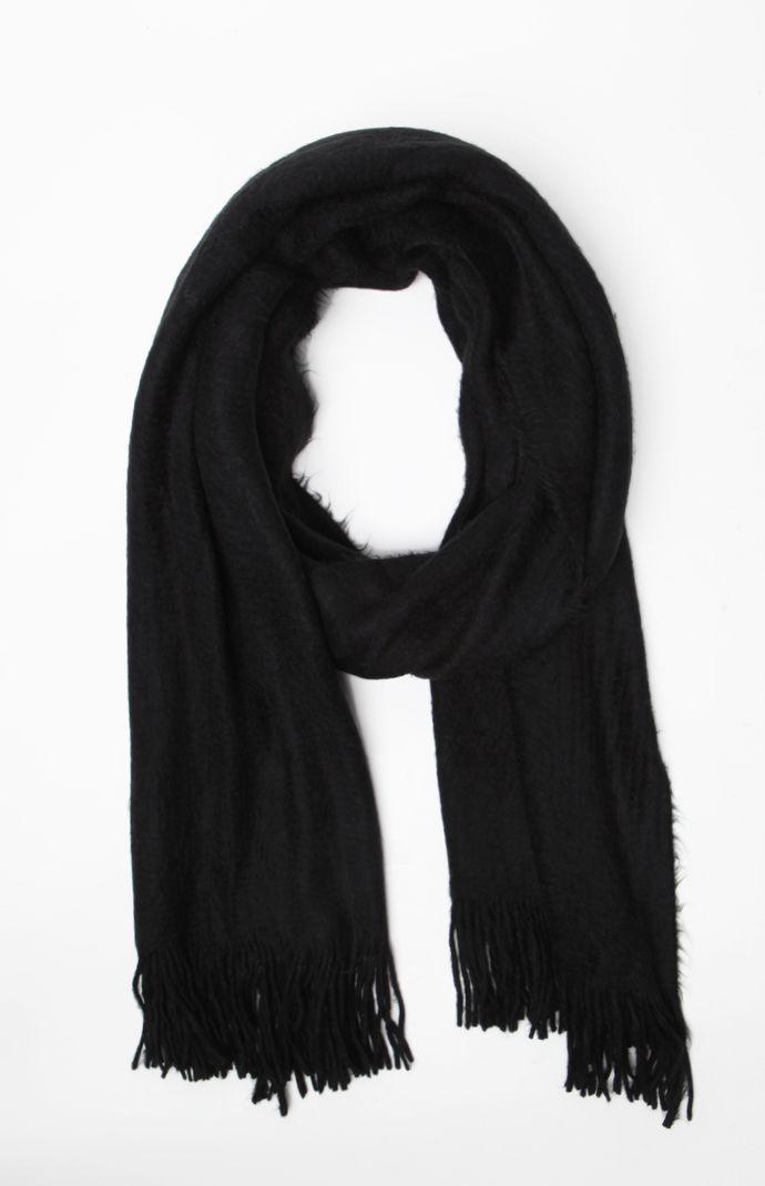 La Hearts Basic Fringe Scarf