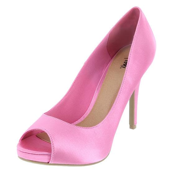 Fioni Women's Devoted Platform Pump