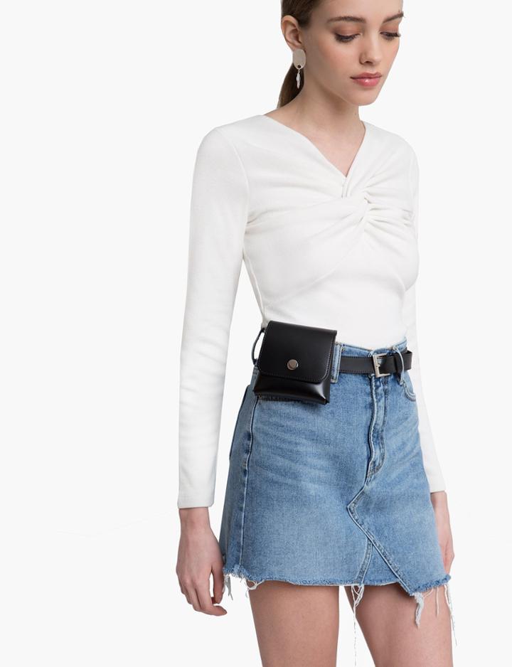Pixie Market Black Snap Pouch Belt