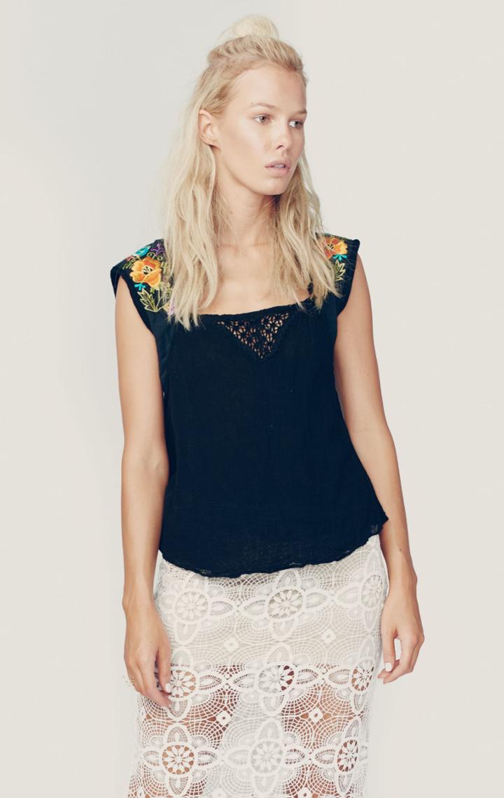 Jen's Pirate Booty Fire Blossom Te Amo Top