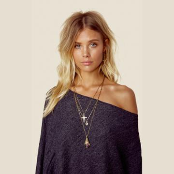 Vanessa Mooney Jewelry The Kiss Necklace