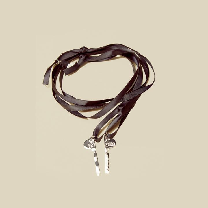The Giving Keys Dainty Bf Choker