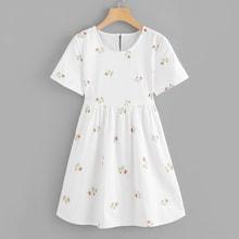 Romwe Floral Embroidered Keyhole Back Dress