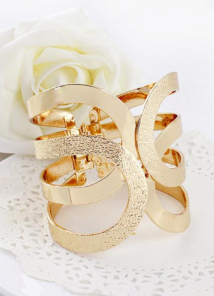 Romwe Gold Hollow Fashion Bracelet