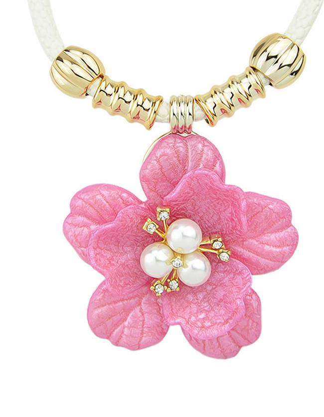 Romwe Simple Plastic Flower Purple Pendant Necklace