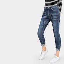 Romwe Pearls Beaded Pocket Detail Jeans