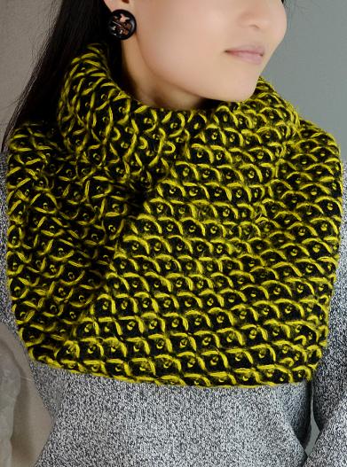 Romwe Chunky Knit Yellow Scarf