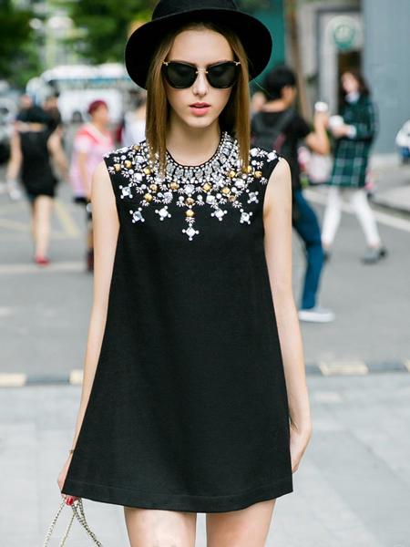 Romwe Black Round Neck Sleeveless Beading Dress