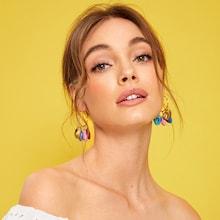 Romwe Cut Out Seashell Charm Hoop Earrings 1pair