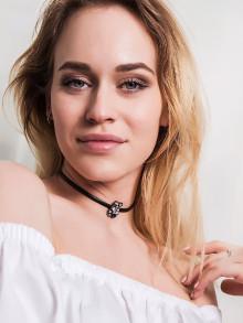 Romwe Rhinestone Bear Detail Choker