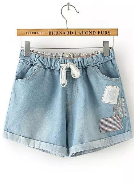 Romwe Drawstring Cuffed Patch Denim Pale Blue Shorts