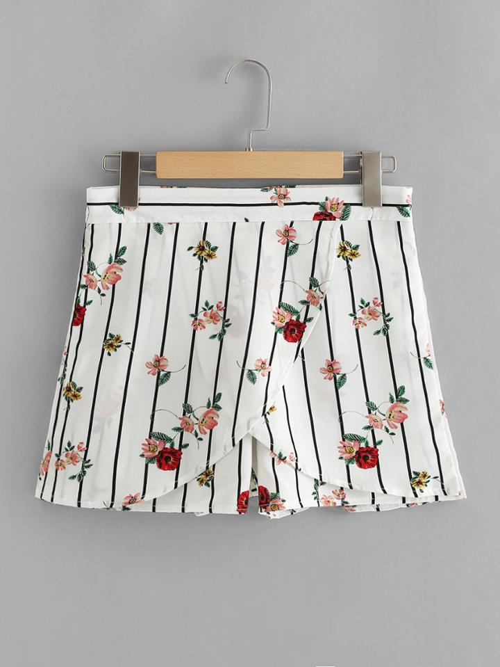 Romwe Floral Print Striped Tiered Shorts