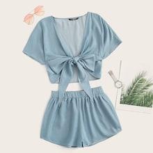 Romwe Tie Waist Solid Top & Elastic Waist Shorts Set