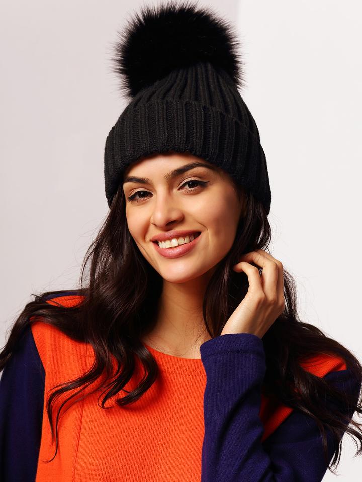 Romwe Pom Pom Black Beanie Hat