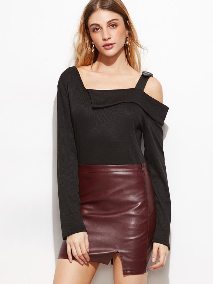 Romwe Black Oblique Shoulder Fold Over Buckle Strap T-shirt