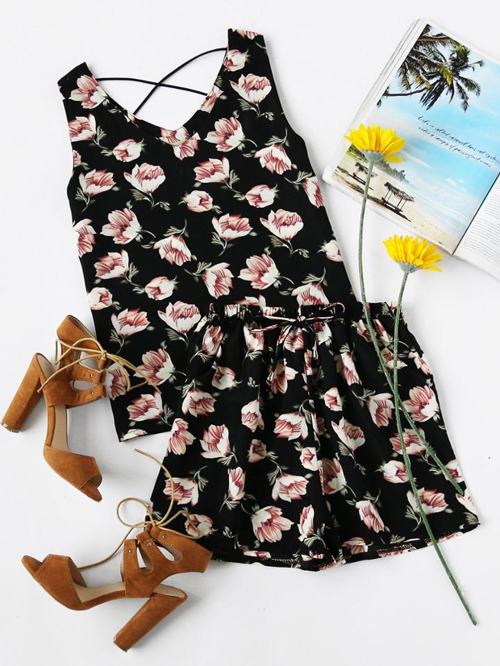 Romwe Floral Print Criss Cross Back Top With Drawstring Shorts