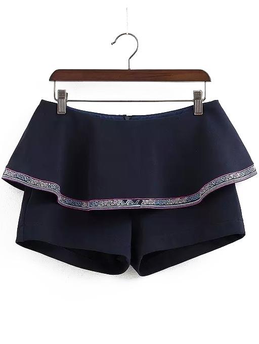 Romwe Geometric Embroidered Ruffle Shorts