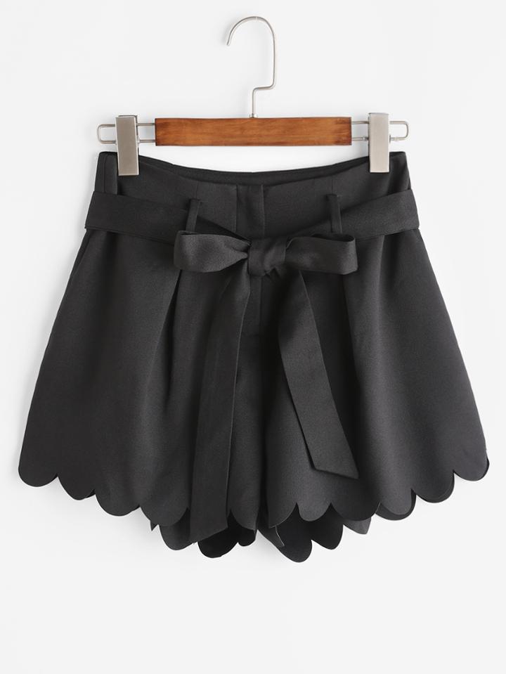 Romwe Scallop Edge Tie Waist Shorts