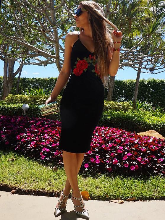 Romwe Plunge Embroidered Rose Applique Velvet Cami Dress