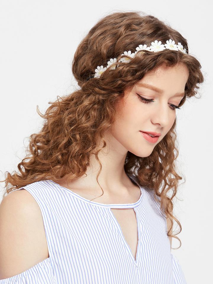 Romwe Daisy Hair Garland