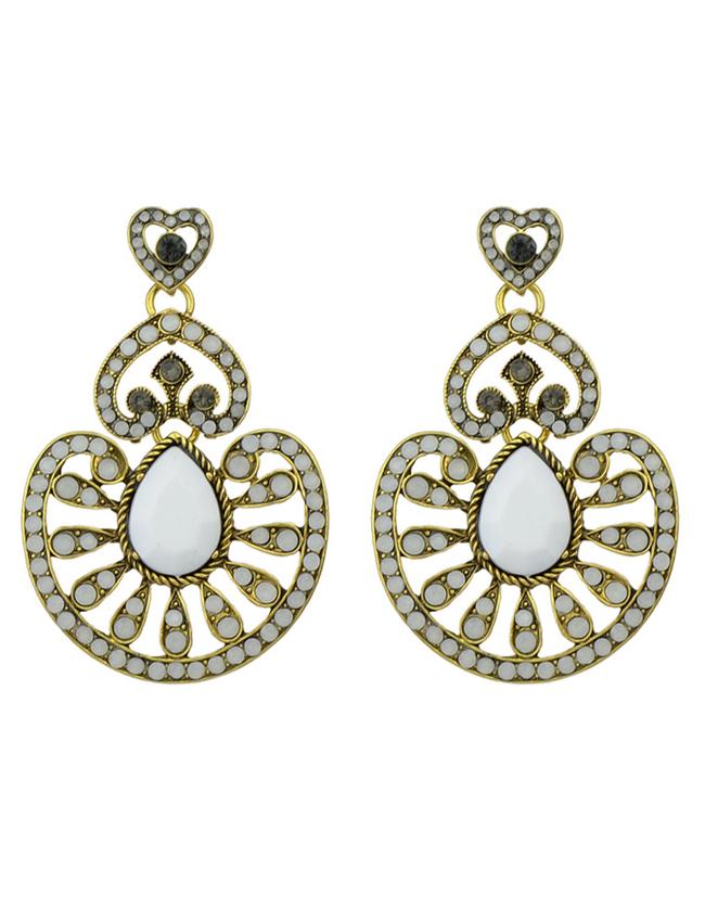 Romwe Rhinestone Flower Stud Earrings