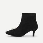 Romwe Solid Jewelled Suede Boots