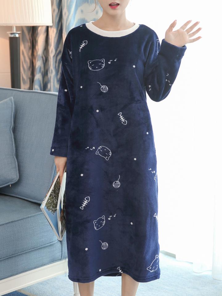 Romwe Faux Fleece Cartoon Print Night Dress