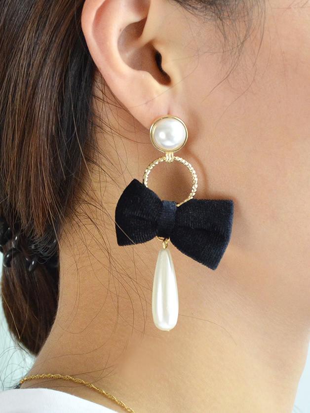 Romwe Bowknot Simulated Pearl Hanging Earrings