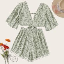 Romwe Ditsy Floral Tie Back Blouse With Pompom Hem Shorts